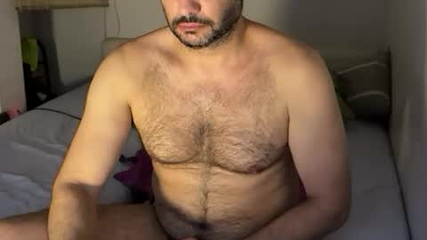 Snapshot of trip2nite3000 chatting on 04/28/26, 11:21 Ramiro online show from 04/28/26, 11:21