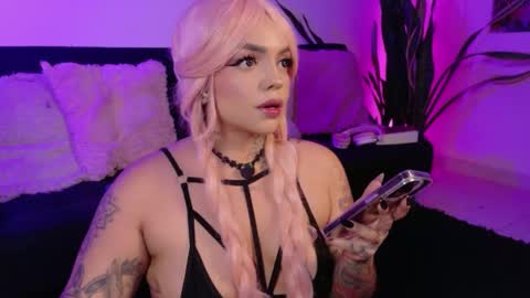 Val martinez  online show from 03/20/26, 12:37