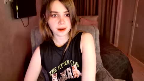 tripleprinces online show from 10/08/25, 05:54