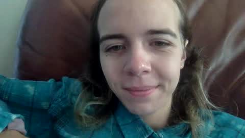 Snapshot of trippybb222 chatting on 09/23/25, 03:15 trippybb222 online show from 09/23/25, 03:15