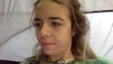 Snapshot of trippybb222 chatting on 10/07/25, 01:30 trippybb222 online show from 10/07/25, 01:30