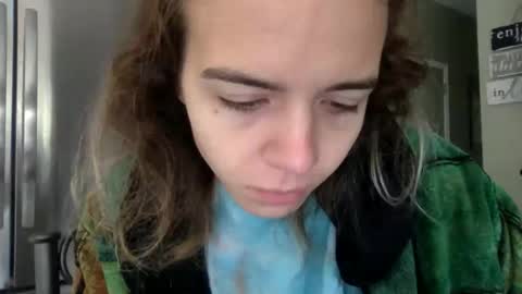 Snapshot of trippybb222 chatting on 10/14/25, 04:30 trippybb222 online show from 10/14/25, 04:30