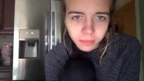 Snapshot of trippybb222 chatting on 10/30/25, 04:30 trippybb222 online show from 10/30/25, 04:30