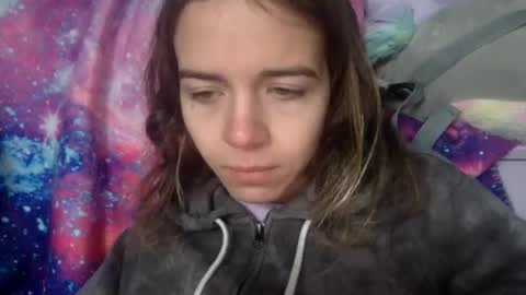 trippybb222 online show from 11/19/25, 05:13