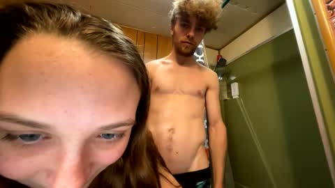 Snapshot of trippyscenes chatting on 01/16/25, 01:58 trippyscenes online show from 01/16/25, 01:58