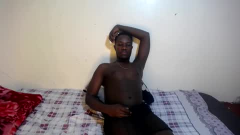 Snapshot of trisboo5 chatting on 02/10/25, 08:21 Trisboo5 online show from 02/10/25, 08:21