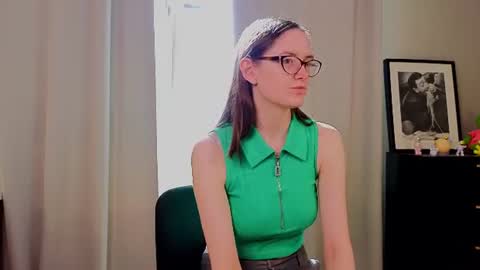 Viola online show from 07/29/26, 04:21