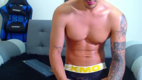 Snapshot of tristan_bm chatting on 01/22/25, 01:10 tristan bm online show from 01/22/25, 01:10