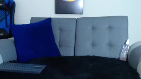 Snapshot of tristan_bm chatting on 02/27/25, 02:21 tristan bm online show from 02/27/25, 02:21