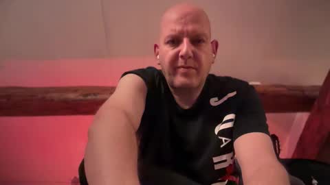 Triton online show from 11/25/25, 07:41