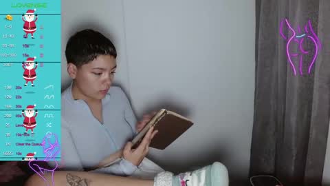 Snapshot of trixie_tangg chatting on 01/24/25, 05:21 Kitty online show from 01/24/25, 05:21