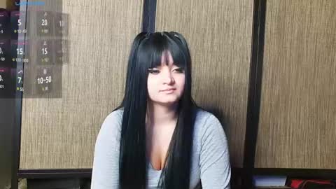 Snapshot of trixiedoescamcam chatting on 12/23/24, 10:12 trixiedoescamcam online show from 12/23/24, 10:12