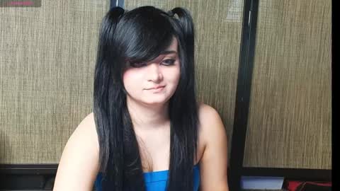 Snapshot of trixiedoescamcam chatting on 01/27/25, 05:26 trixiedoescamcam online show from 01/27/25, 05:26