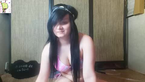 trixiedoescamcam online show from 03/15/26, 12:16