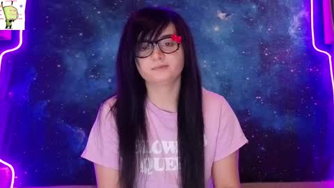 trixiedoescamcam online show from 05/20/26, 05:08