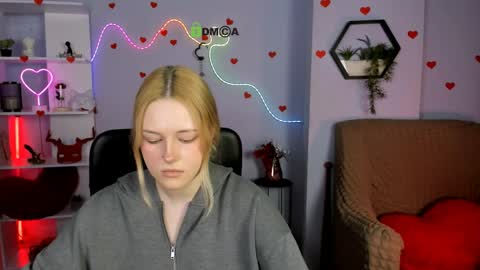 Trixy online show from 04/08/26, 12:05