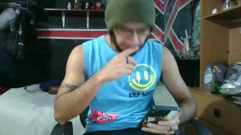 Snapshot of trizquelmen chatting on 01/20/25, 11:35 Andrew online show from 01/20/25, 11:35