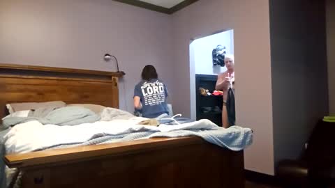 Snapshot of trojanswingers chatting on 12/14/25, 06:30 trojanswingers online show from 12/14/25, 06:30