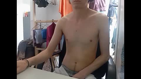 Snapshot of tronco_alegre chatting on 01/03/25, 04:16 tronco_alegre online show from 01/03/25, 04:16