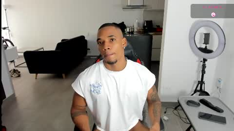 Snapshot of troywesly_ chatting on 07/04/26, 07:42 Troy wesly online show from 07/04/26, 07:42