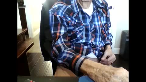 chuck trucker- skp online show from 12/27/24, 08:39