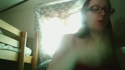 Snapshot of truckerswifetobe chatting on 02/11/25, 06:01 TruckersWifeToBe online show from 02/11/25, 06:01