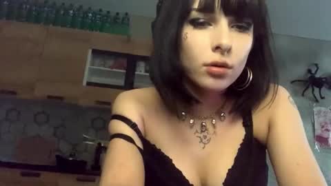 Poly online show from 02/24/26, 01:53