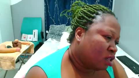 Snapshot of truebella30 chatting on 11/30/25, 03:05 TrueBella30 online show from 11/30/25, 03:05