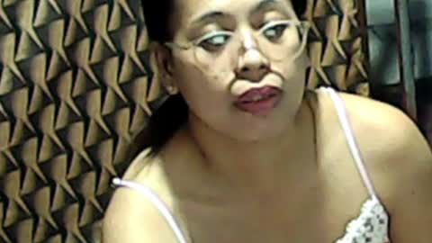 emily online show from 04/01/26, 02:03