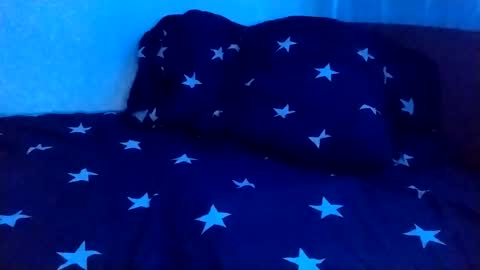 Emilum online show from 12/31/24, 12:32