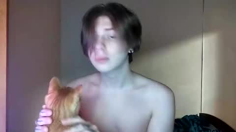 Emilum online show from 02/15/25, 10:31