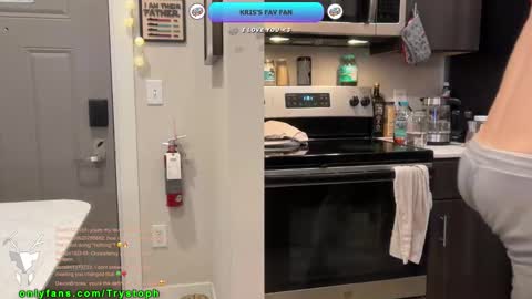 Treistoph online show from 11/06/25, 04:52