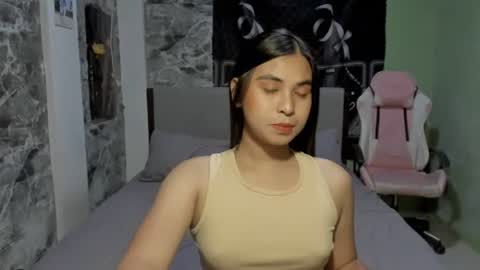 KC online show from 12/19/24, 11:18