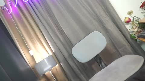 Chloe online show from 02/25/25, 10:26