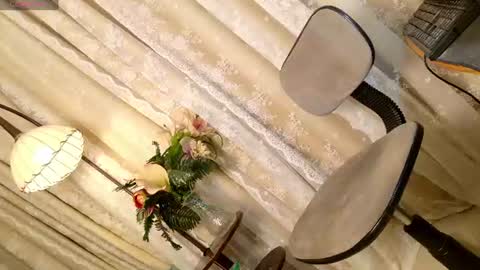 Chloe online show from 07/18/26, 11:47