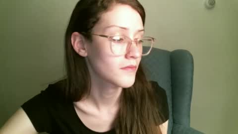 Snapshot of ts_librarian chatting on 10/25/25, 12:51 Elisabeth online show from 10/25/25, 12:51