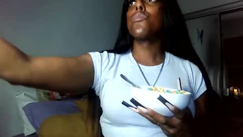 Snapshot of tsamberwhite007 chatting on 01/13/25, 02:18 Amber White online show from 01/13/25, 02:18