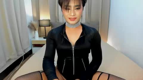 YOUR MISTRESS online show from 06/18/26, 11:36