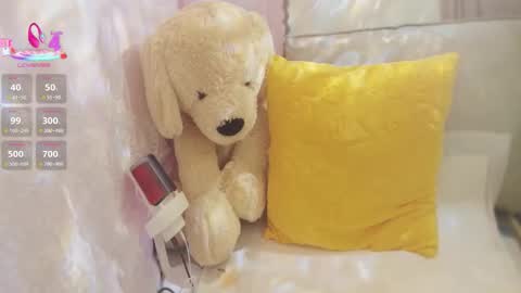 Snapshot of tscn88 chatting on 11/30/25, 12:58 Anne Bebe online show from 11/30/25, 12:58