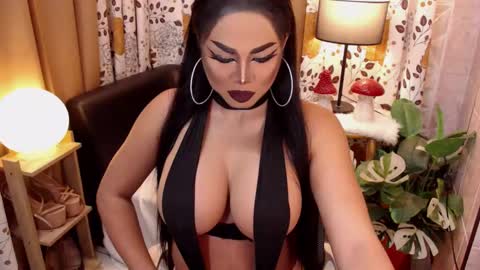 Snapshot of tsdarkdevon chatting on 02/06/25, 10:15 tsdarkdevon online show from 02/06/25, 10:15