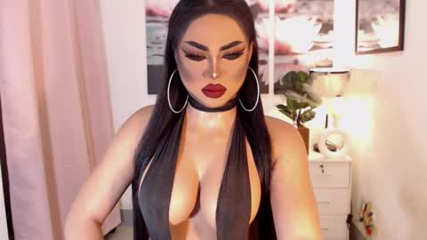 Snapshot of tsdarkdevon chatting on 02/21/25, 04:07 tsdarkdevon online show from 02/21/25, 04:07