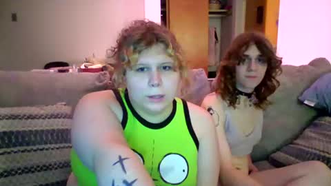 Snapshot of tsgiannapierrot chatting on 06/18/26, 02:34 Gigi online show from 06/18/26, 02:34