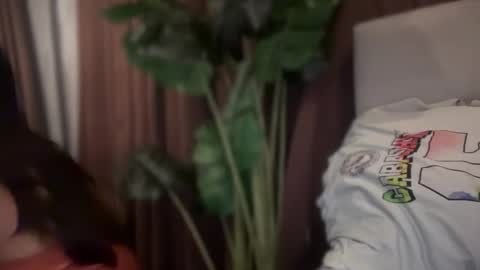 Snapshot of tsgirlcutie chatting on 11/24/25, 07:41 Valeria online show from 11/24/25, 07:41