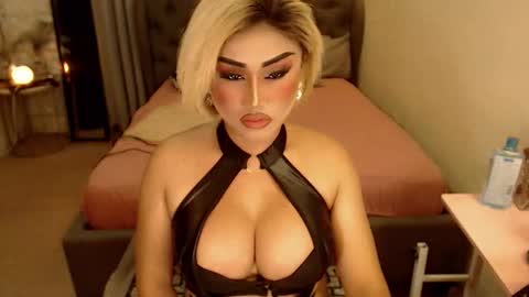 SEDUCTIVEmistresCUMS online show from 02/16/26, 03:30