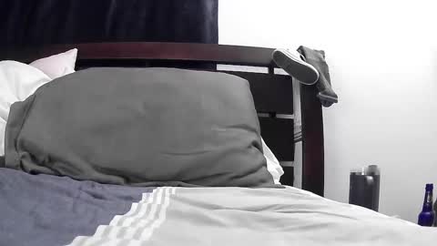 Snapshot of tsloverallday chatting on 12/16/25, 11:54 Stella online show from 12/16/25, 11:54