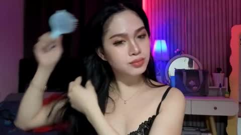 Snapshot of tsnathaliasilvana chatting on 11/03/25, 01:19 Bella Ratbu online show from 11/03/25, 01:19