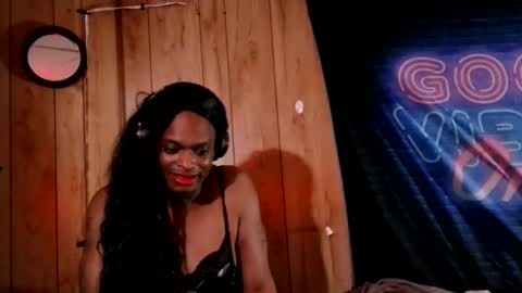 Snapshot of tsnitra chatting on 09/16/25, 07:15 TsNitra online show from 09/16/25, 07:15