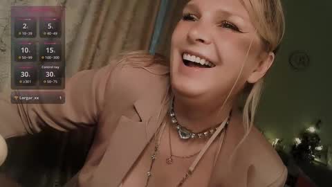 Annika online show from 12/20/25, 10:22