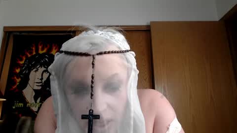 Sabrina Ravndahl online show from 04/13/26, 04:34