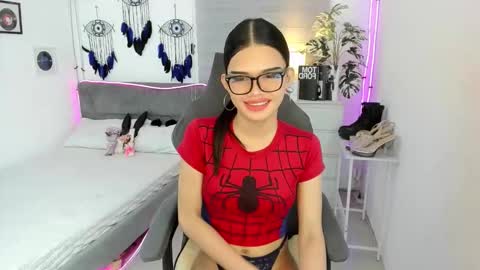 Snapshot of tstoni_talks chatting on 10/14/25, 10:43 tstoni_talks online show from 10/14/25, 10:43